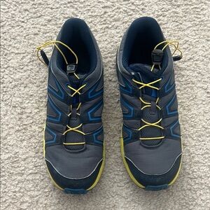 Salomon Men's Gray and Blue Running Shoes